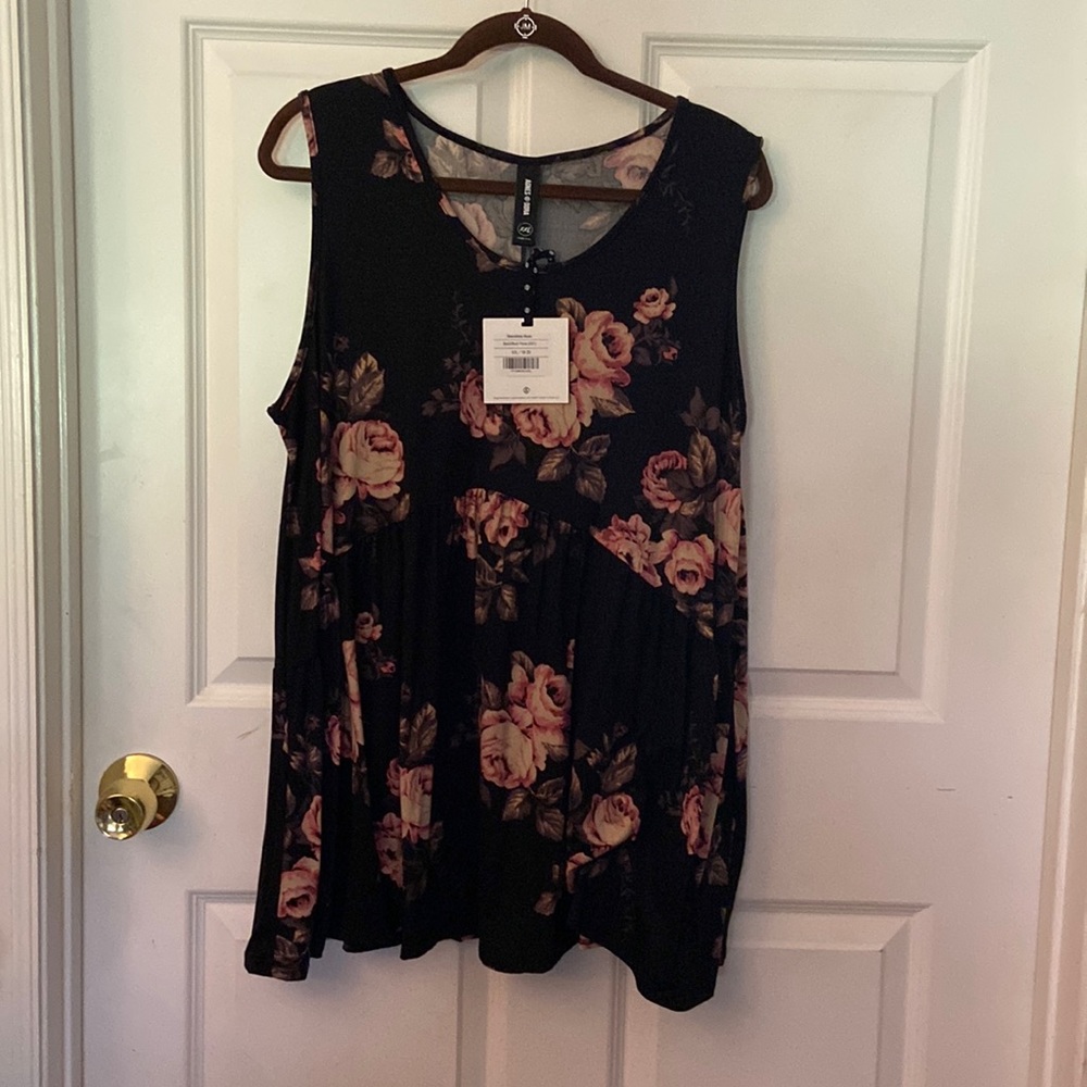 Agnes & Dora Muse empire waist tank top. Size XXL NWT